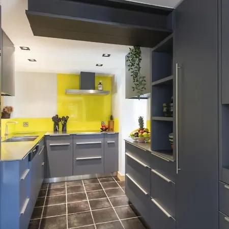 Bright, Relaxing And Spacious In Lejlighed Châtel